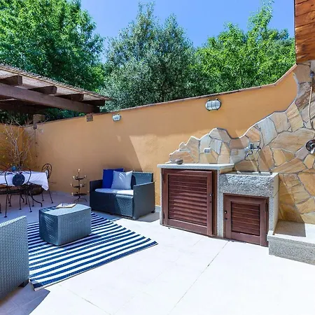 Annette's House - Wonderful Holiday Apartment Villasimius